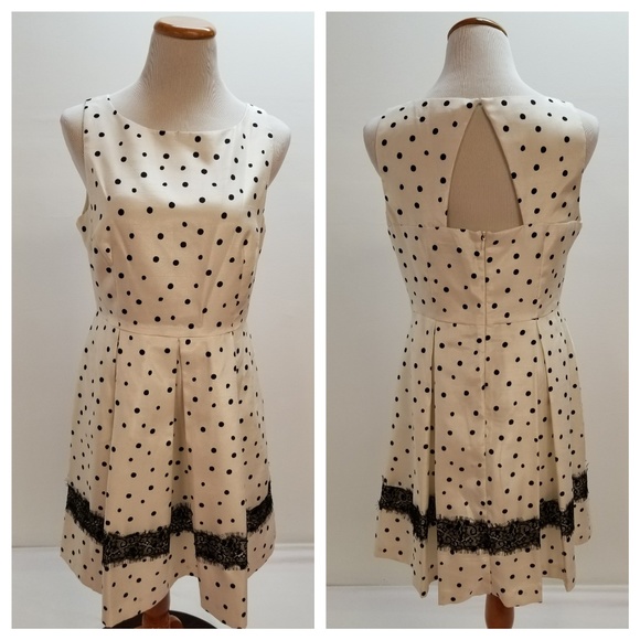 Danny & Nicole Dresses & Skirts - Danny and Nicole Sleeveless Dress